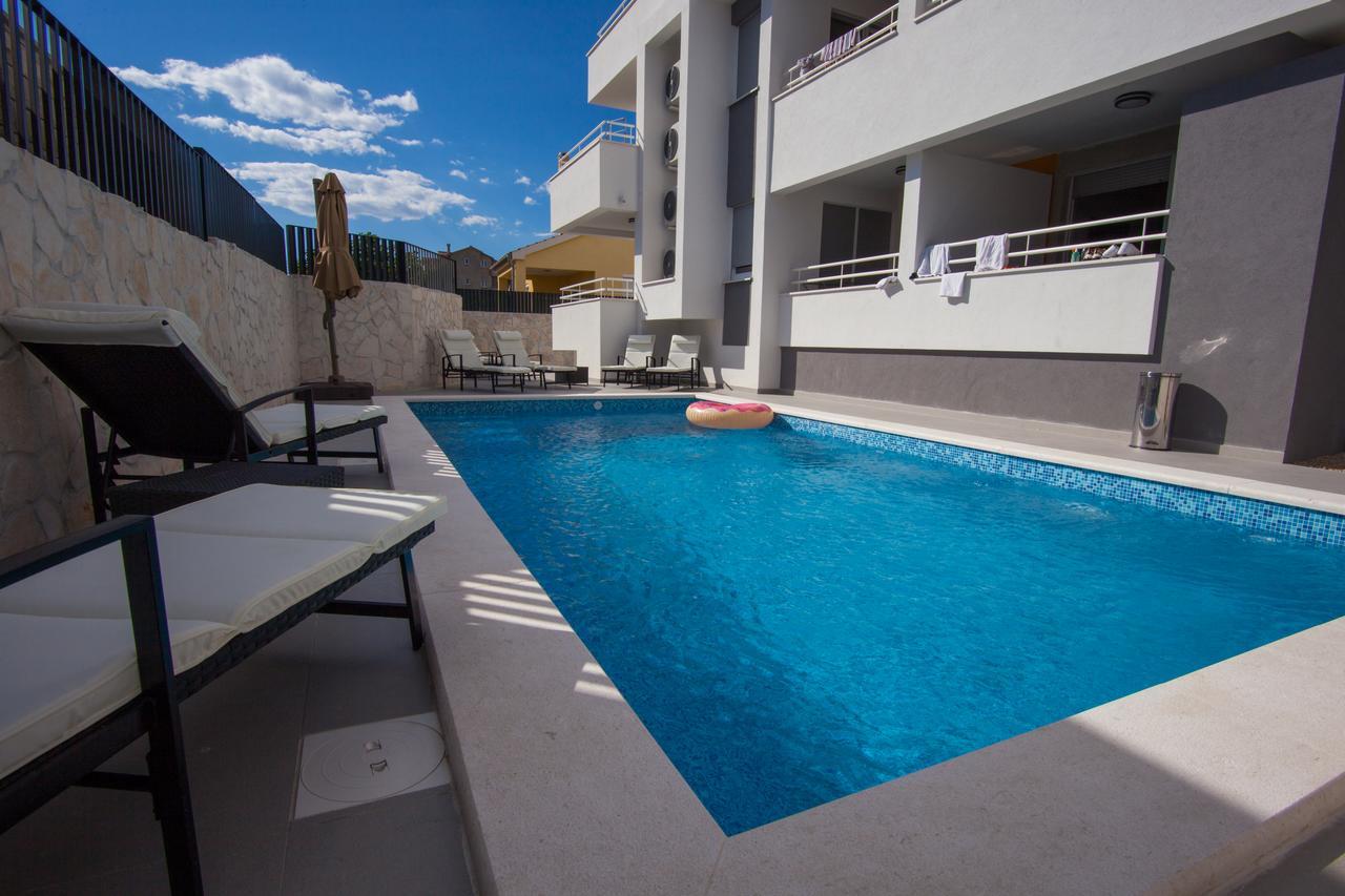 Residences Bellavista 3 诺瓦利娅 外观 照片